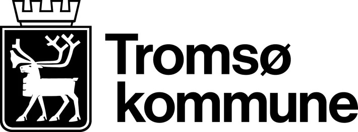 Logo Troms&oslash; Kommune. Hvit bakgrunn, svart tekst "Troms&oslash; kommune". Til venstre for teksten er kommunev&aring;penet til Troms&oslash; Kommune.